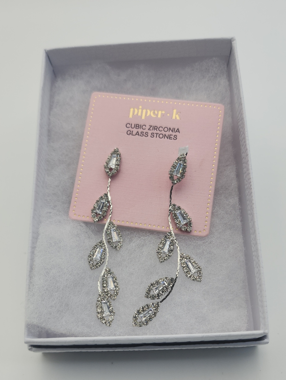 Piper K Cubic Zirconia Glass Crystal Drop Dangle Earrings NWOT